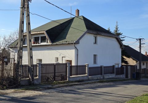 Eladó Ház 2119 Pécel 