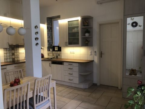 Eladó Lakás 1082 Budapest 8. kerület Kisfaludy utca