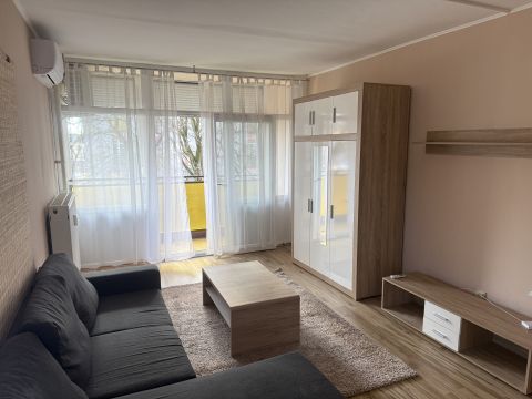 Kiadó Lakás 7623 Pécs 