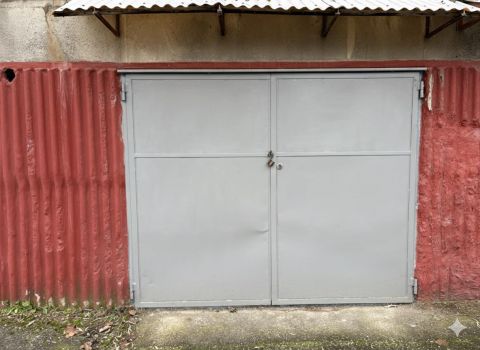 Eladó Parkoló 2120 Dunakeszi , Kertváros 