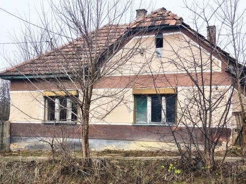 Eladó Ház 7215 Nak , Petőfi utca