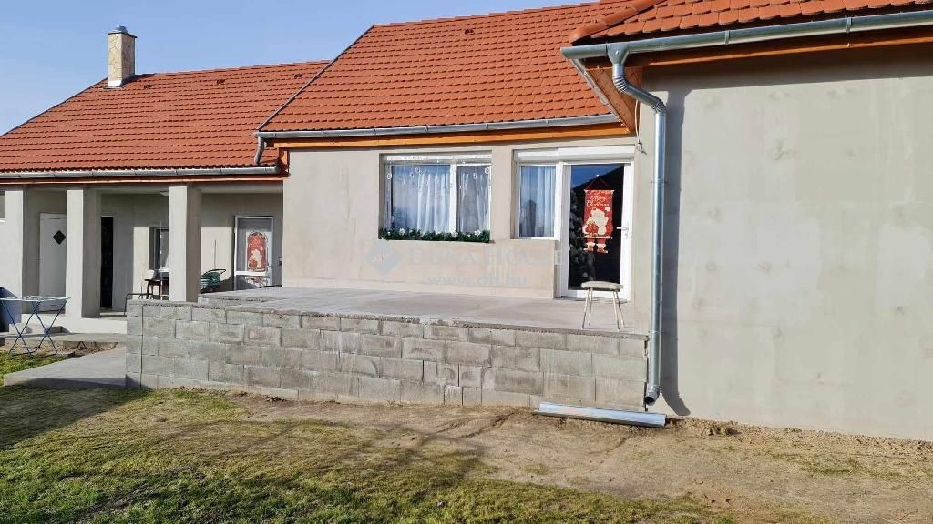 7041 Vajta , 7041 Vajta, Fő utca — 1/21