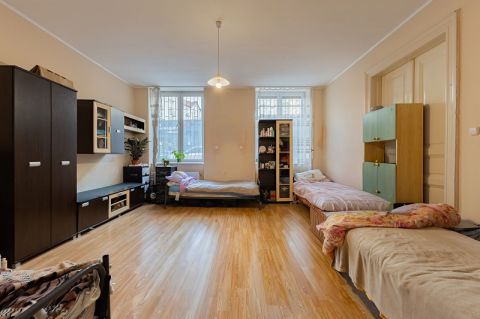 Eladó Lakás 1083 Budapest 8. kerület 