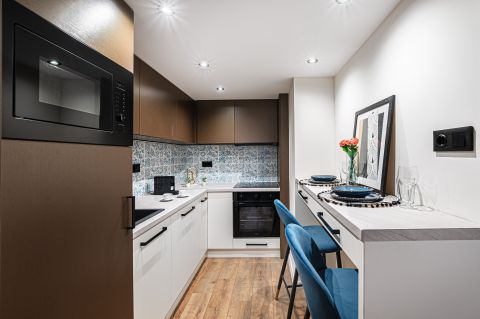 Eladó Lakás 1073 Budapest 7. kerület Profi felújított lakás, 1 utcára a Körúttól