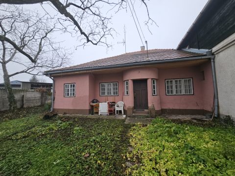 Eladó Ház 9200 Mosonmagyaróvár , Fertő sor közelében