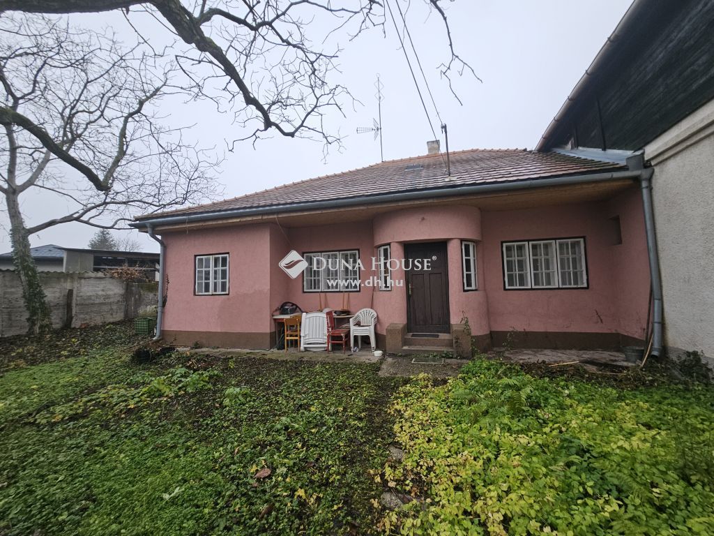 9200 Mosonmagyaróvár , Fertő sor közelében — 1/8