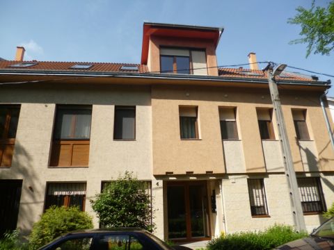 Kiadó Lakás 6000 Kecskemét 