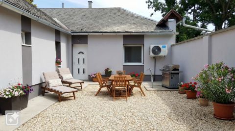 Eladó Ház 6640 Csongrád , Csongrád központ