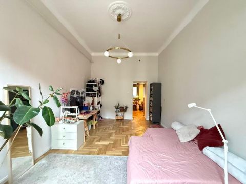 Eladó Lakás 1081 Budapest 8. kerület 1081 Budapest 8, Blaha Lujza Tér