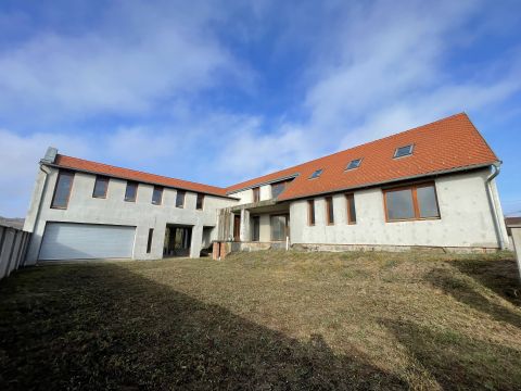 Eladó Ház 7745 Olasz 