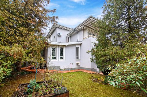 Eladó Ház 1025 Budapest 2. kerület Vérhalom tér Közelében