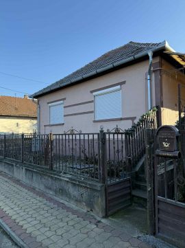 Eladó Ház 3795 Hangács 