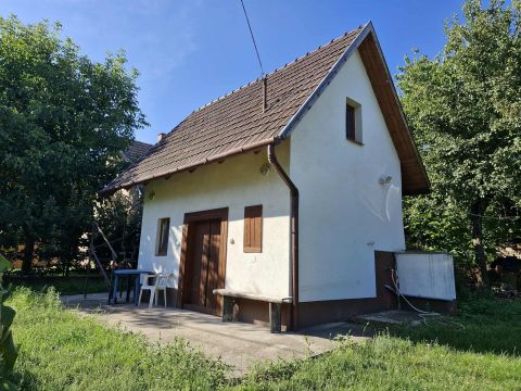 Eladó Ház 8093 Lovasberény 