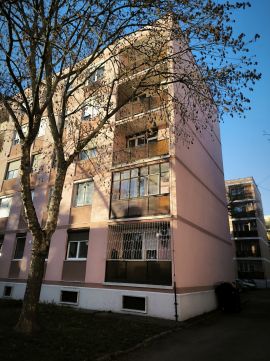 Eladó Lakás 9023 Győr , Győrben Nádorvárosban erkélyes földszinti lakás eladó!