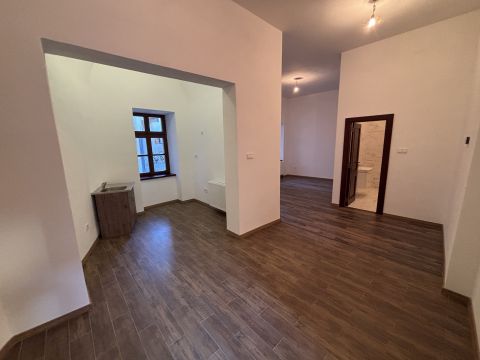 Eladó Lakás 9400 Sopron , Várkerület