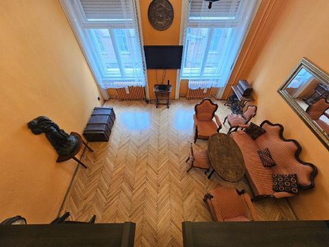 Eladó Lakás 1088 Budapest 8. kerület , 1088 Budapest 8, Palotanegyed