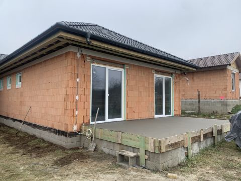 Eladó Ház 2113 Erdőkertes , Erdőkertes nincs utca 