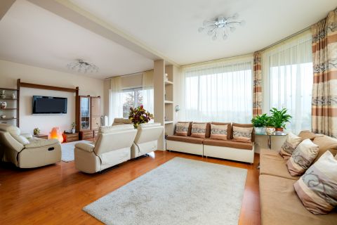 Eladó Ház 1038 Budapest 3. kerület 