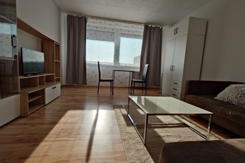 Kiadó Lakás 2750 Nagykőrös 