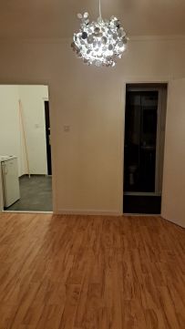 Kiadó Lakás 8200 Veszprém 