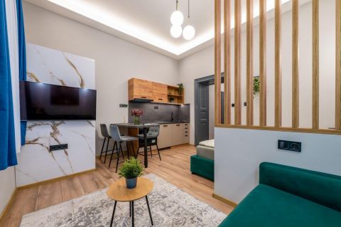 Eladó Lakás 1136 Budapest 13. kerület , Újlipótvárosban frissen felújított, berendezett Design lakás