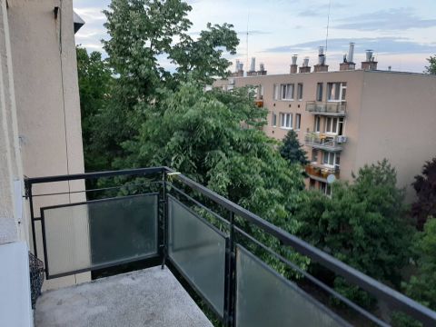 Eladó Lakás 1225 Budapest 22. kerület 22.ker, frekventált zöldövezeti részén, 1,5szobás, erkélyes