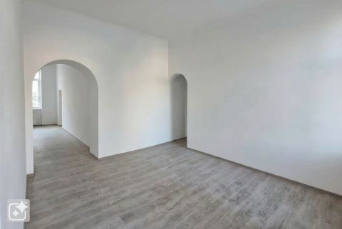 Eladó Lakás 1041 Budapest 4. kerület 