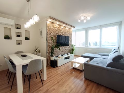 Eladó Lakás 9400 Sopron , Jereván lakótelep