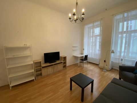 Kiadó Lakás 1074 Budapest 7. kerület 