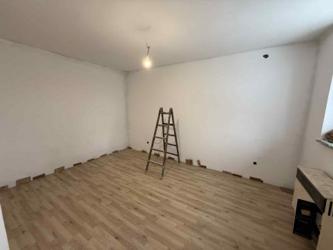 Eladó Lakás 9200 Mosonmagyaróvár Soproni utca közelében