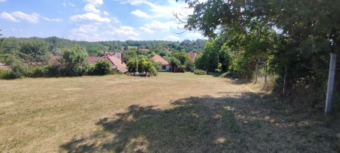 Eladó Telek 2185 Váckisújfalu 