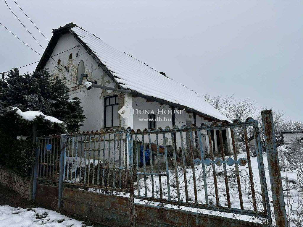 7086 Ozora , Felújítandó családi ház — 1/23