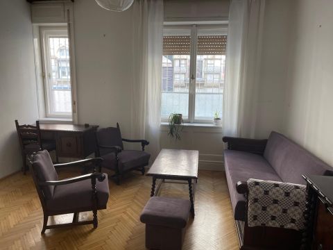 Eladó Lakás 1074 Budapest 7. kerület , Jó elosztású, földszinti lakás Budapest VII. kerületében