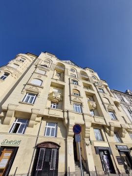 Kiadó Üzlethelyiség 1056 Budapest 5. kerület 