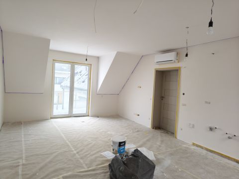 Eladó Lakás 6000 Kecskemét Kertkapcsolatos belvárosi társasházi lakások