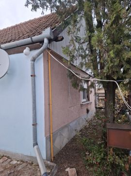 Eladó Ház 2194 Tura , Azonnal költözhető otthon,csendes utcában