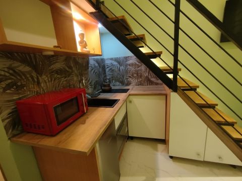 Eladó Lakás 1076 Budapest 7. kerület , MINIGARZON ELADÓ A VÁROSLIGET MELLETT