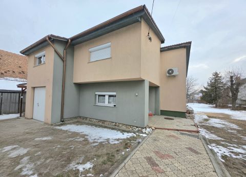 Eladó Ház 2230 Gyömrő , Csendes utcában