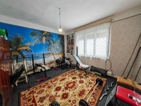 Eladó Ház 2340 Kiskunlacháza , 2340 Kiskunlacháza, Fő út közeli