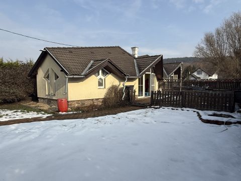 Eladó Ház 2051 Biatorbágy Pecató közeli