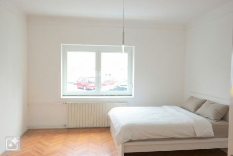 Eladó Lakás 1204 Budapest 20. kerület , Kossuthfalván új ajtóval és ablakokkal, felújított épületben