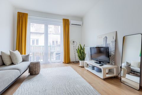 Eladó Lakás 1024 Budapest 2. kerület Belbudán felújított, erkélyes, klímás lakás eladó