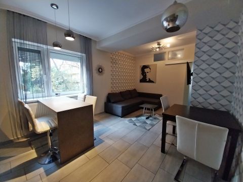 Kiadó Lakás 6722 Szeged , Szeged-Belváros peremén TIK szomszédságában