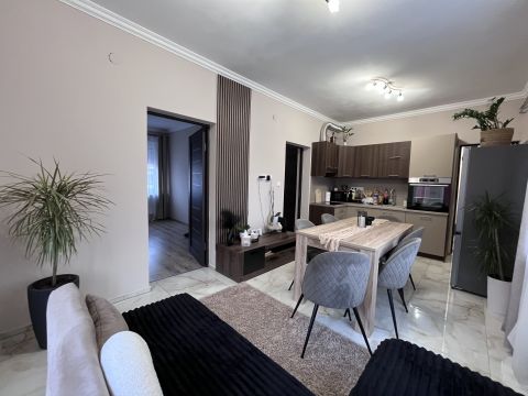 Eladó Ház 4066 Tiszacsege 