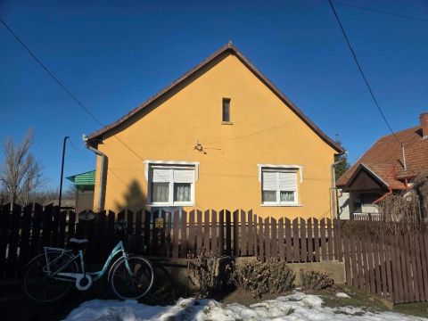 Eladó Ház 5065 Nagykörű 5065 Nagykörű, Központi