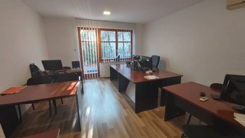 Kiadó Iroda 2011 Budakalász , Budakalászon kiadó iroda