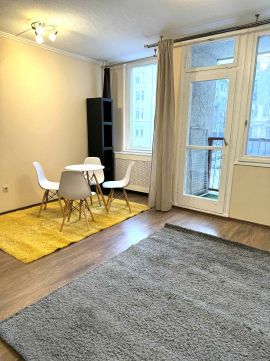 Kiadó Lakás 1137 Budapest 13. kerület , Radnóti Miklós és Visegrádi utca sarok