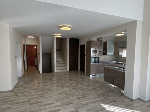 Kiadó Ház 2045 Törökbálint Tükörhegy