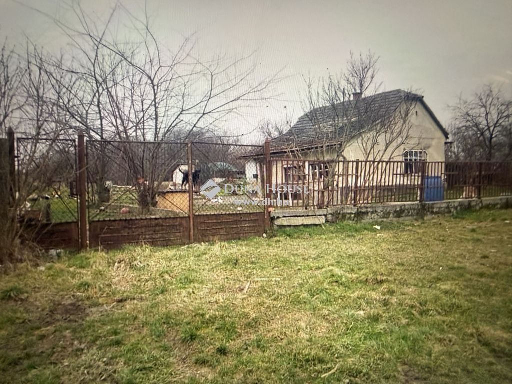 2431 Perkáta , rózsa utca — 1/4