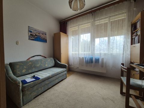 Eladó Ház 8600 Siófok , Kiliti, kertvárosi környezet, kétszintes, önálló családi ház